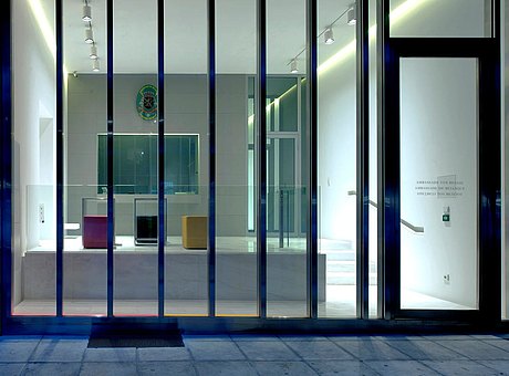 Bullet-proof door and glazing with thermal break, forster unico