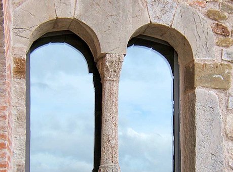 Windows without thermal insulation from forster presto
Castle in Civitella dei Conti IT-San Venanzo