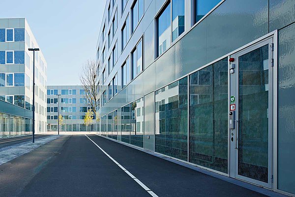 Steel doors and glazing with thermal break and burglary resistance RC2. The used profile system is forster unico. 
Campus Hooglvliet Amsterdam, The Netherlands